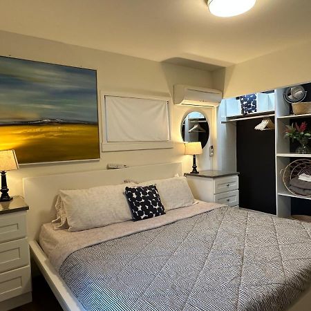 Cozy Home Conveniently Located With King Bed Tacoma Esterno foto