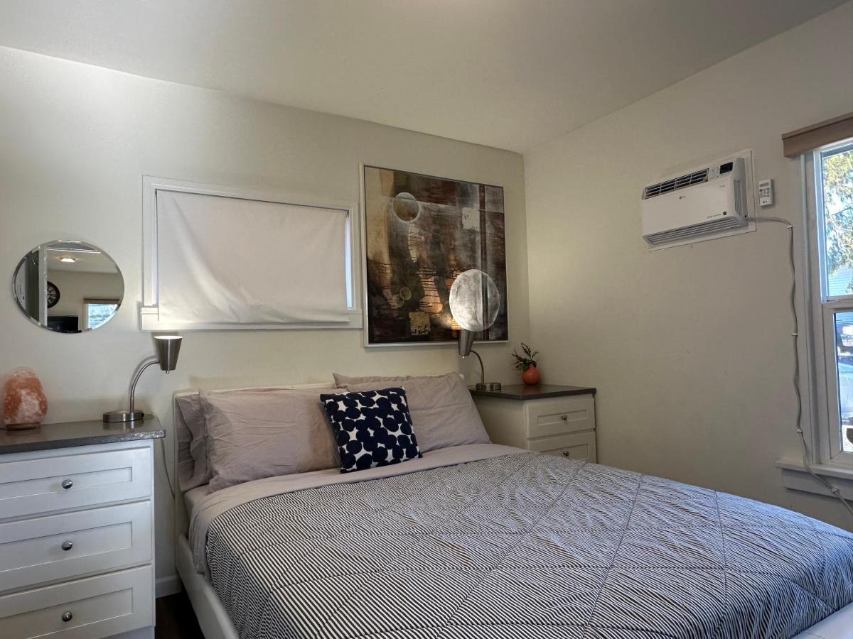 Cozy Home Conveniently Located With King Bed Tacoma Esterno foto