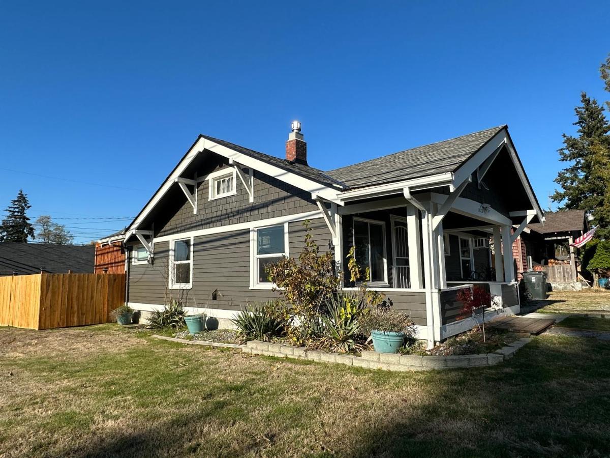 Cozy Home Conveniently Located With King Bed Tacoma Esterno foto